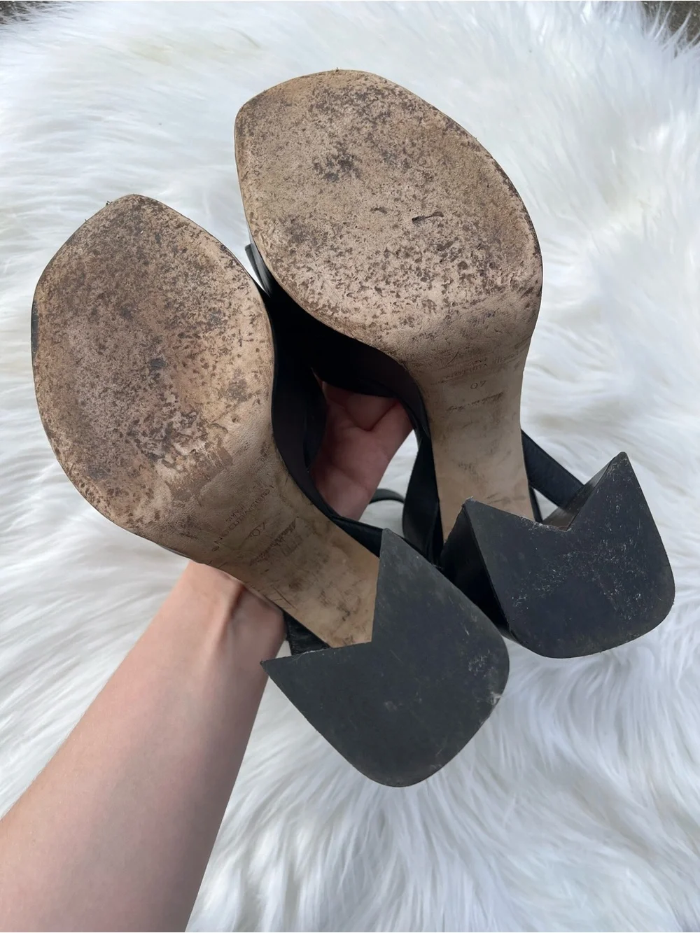 LOUIS VUITTON Black Chunky Leather Shake Platform Sandals Heels sz. 40